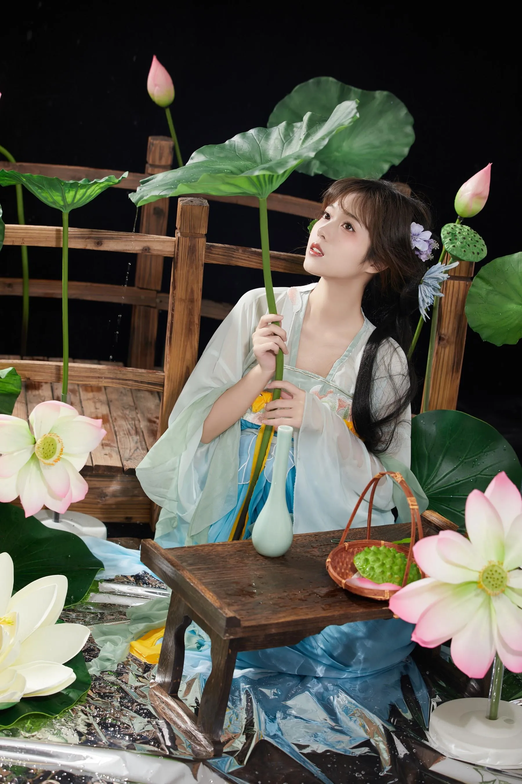 [YITUYU艺图语]2022.09.23 荷塘月色 小薇人儿 [40P]插图1